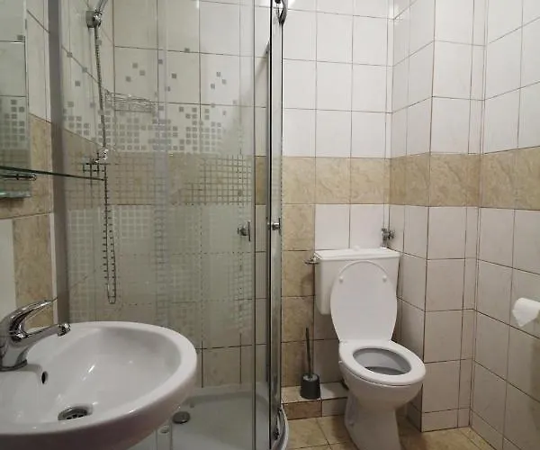 Michalek W Rowach ロビ